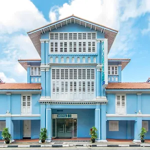 ** Hotel 81 Heritage Singapore