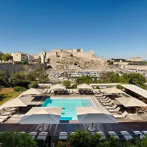 **** Hotel Radisson Blu Vieux Port Francja