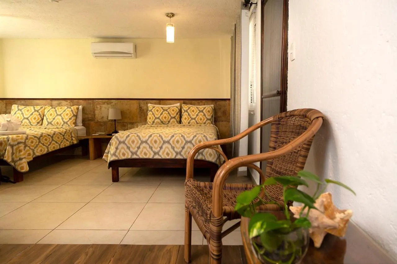 Hotel Amar Inn Puerto Morelos
