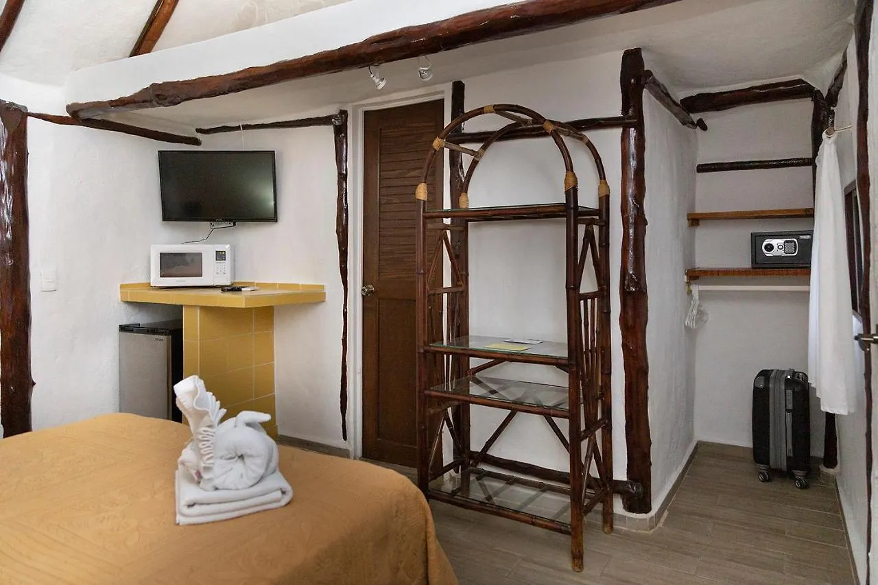 Hotel Amar Inn Puerto Morelos