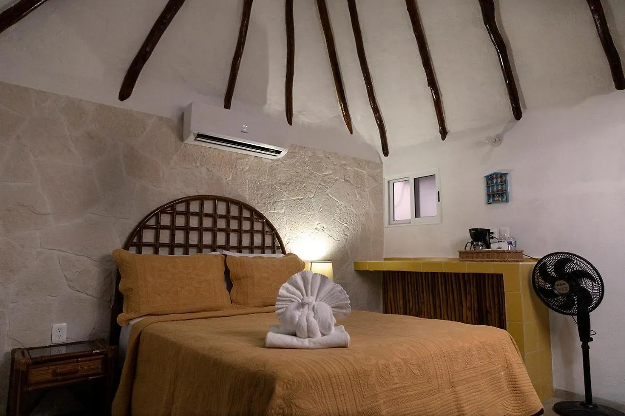 **  Hotel Amar Inn Puerto Morelos México