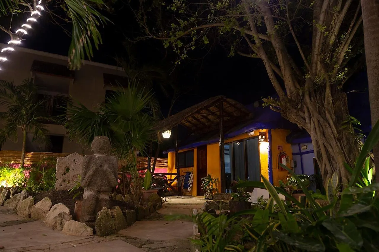 Hotel Amar Inn Puerto Morelos 2*,
